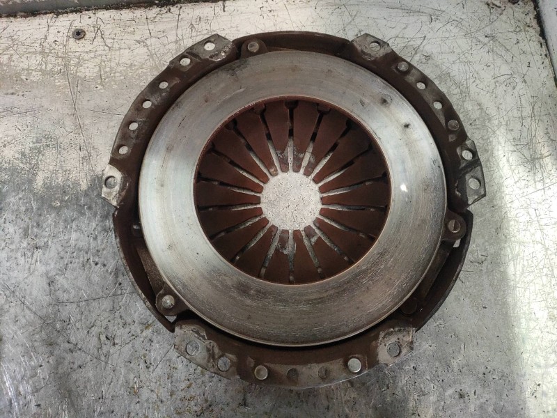 Recambio de kit embrague para toyota yaris (ksp9/scp9/nlp9) básico referencia OEM IAM   