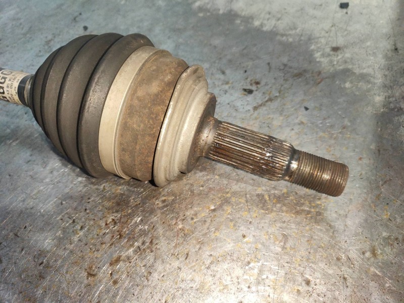 Recambio de transmision delantera izquierda para toyota yaris (ksp9/scp9/nlp9) básico referencia OEM IAM 434200D180B  