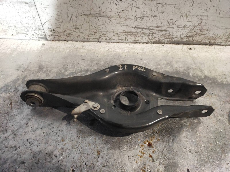 Recambio de brazo suspension inferior trasero izquierdo para bmw serie 1 lim. (f20) 116d referencia OEM IAM   