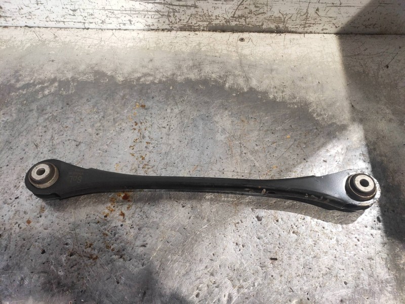 Recambio de brazo suspension superior trasero izquierdo para bmw serie 1 lim. (f20) 116d referencia OEM IAM 679253304  