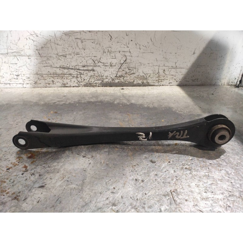 Recambio de brazo suspension superior trasero izquierdo para bmw serie 1 lim. (f20) 116d referencia OEM IAM 679252504  