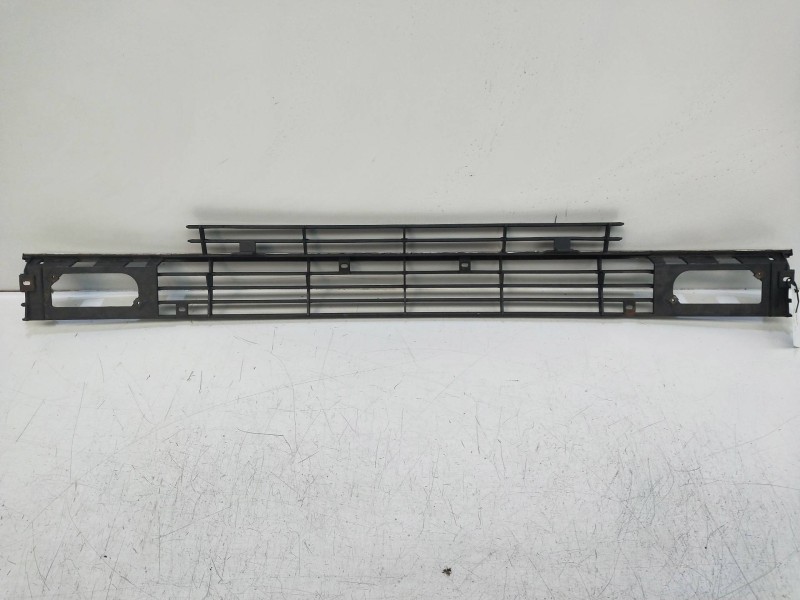 Recambio de rejilla delantera para renault 7 1.0 referencia OEM IAM   