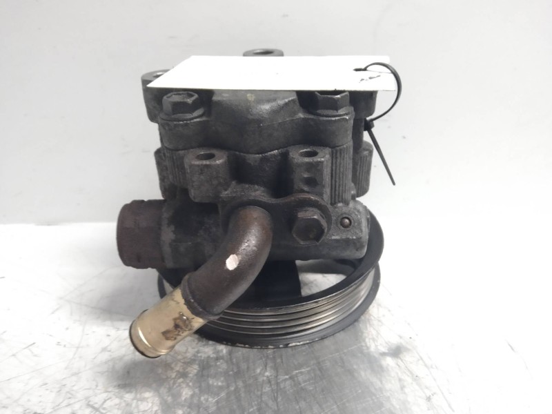 Recambio de bomba direccion para toyota avensis wagon (t25) 2.0 d-4d executive referencia OEM IAM   