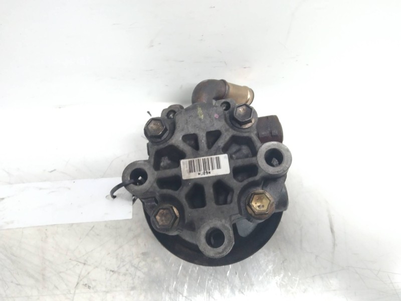 Recambio de bomba direccion para toyota avensis wagon (t25) 2.0 d-4d executive referencia OEM IAM   