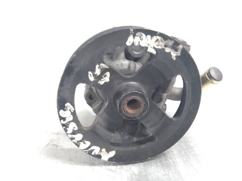 Recambio de bomba direccion para toyota avensis wagon (t25) 2.0 d-4d executive referencia OEM IAM   
