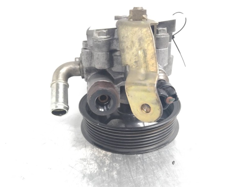 Recambio de bomba direccion para toyota avensis wagon (t25) 2.0 16v cat referencia OEM IAM   