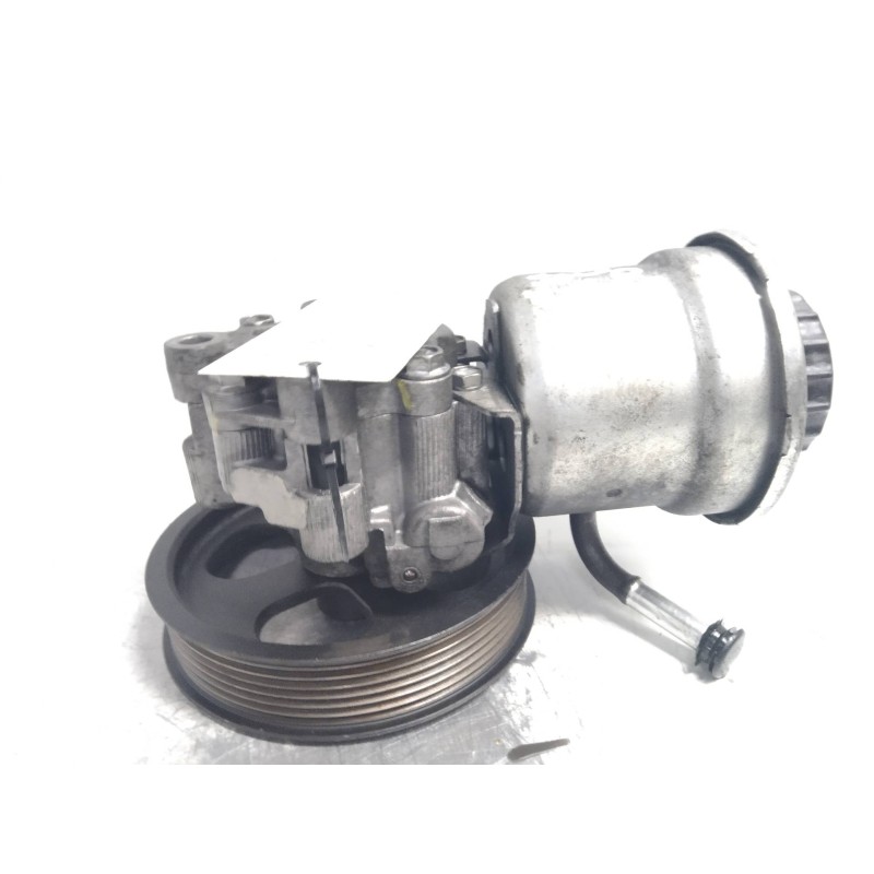 Recambio de bomba direccion para toyota avensis berlina (t25) 2.0 d4-d executive berlina (5-ptas.) referencia OEM IAM   