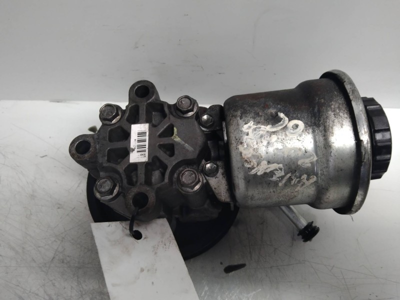 Recambio de bomba direccion para toyota avensis berlina (t25) 2.0 d4-d executive berlina (5-ptas.) referencia OEM IAM   