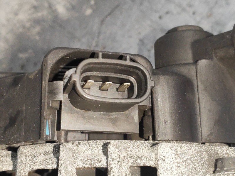 Recambio de alternador para hyundai ix20 gl classic referencia OEM IAM 373002A650 2612217A 310001433