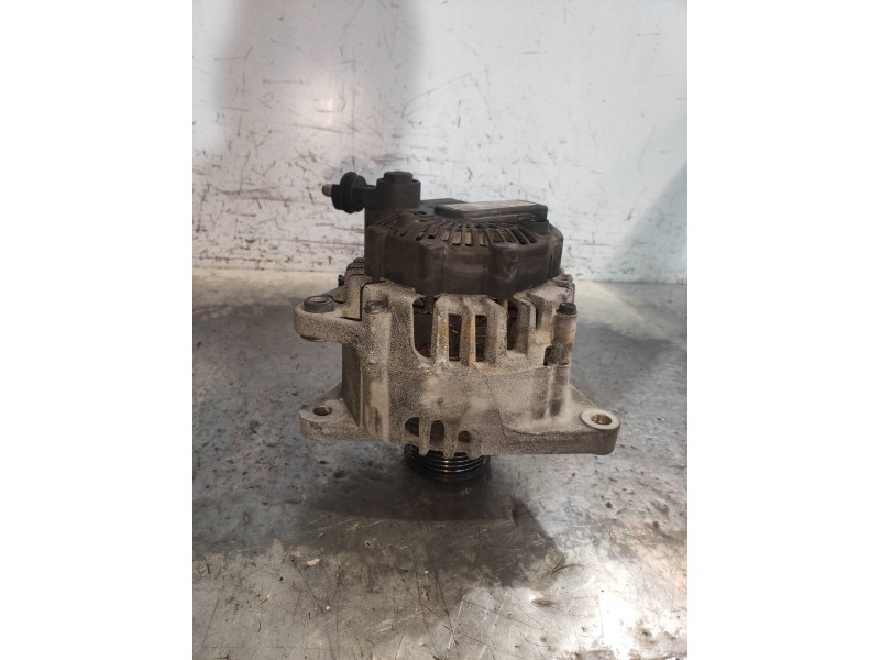 Recambio de alternador para hyundai ix20 gl classic referencia OEM IAM 373002A650 2612217A 310001433