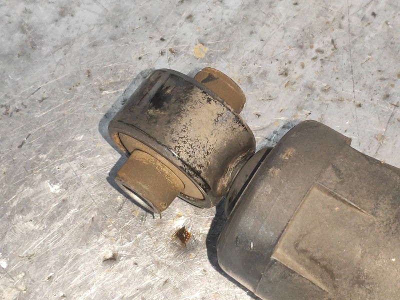 Recambio de amortiguador trasero derecho para hyundai ix20 gl classic referencia OEM IAM 553001K100  