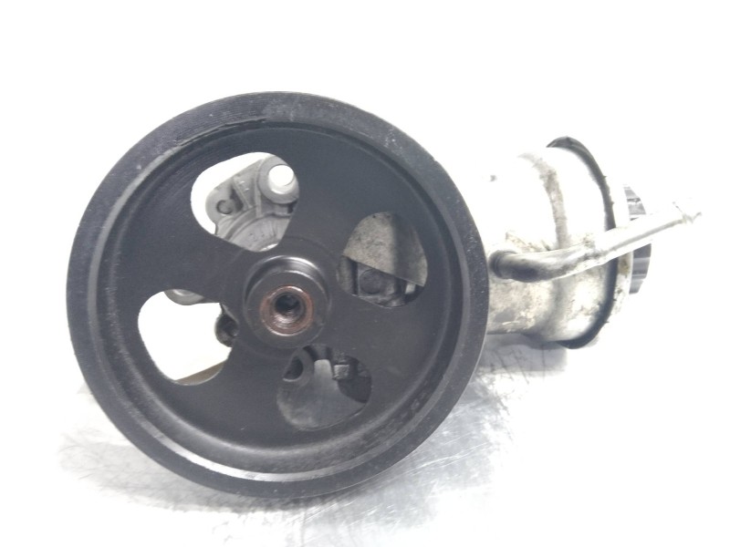Recambio de bomba direccion para toyota corolla verso (r1) 2.2 turbodiesel cat referencia OEM IAM   