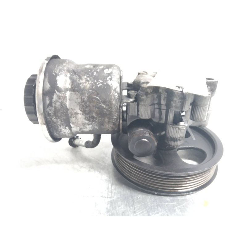 Recambio de bomba direccion para toyota corolla verso (r1) 2.2 d-4d luna referencia OEM IAM   