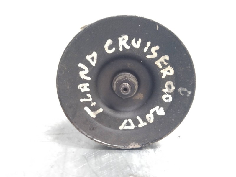 Recambio de bomba direccion para toyota land cruiser 70 2.5 td referencia OEM IAM   