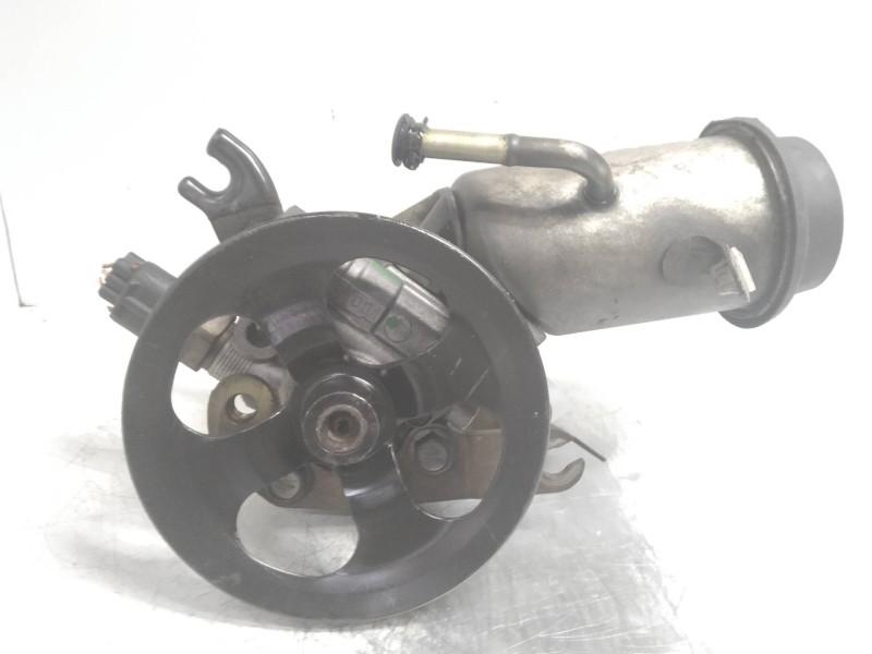 Recambio de bomba direccion para toyota yaris verso (ncp2/nlp2) 1.3 linea sol referencia OEM IAM   