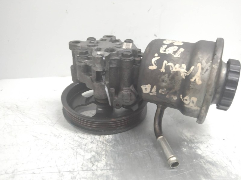 Recambio de bomba direccion para toyota yaris (ncp1/nlp1/scp1) 1.0 linea terra referencia OEM IAM   