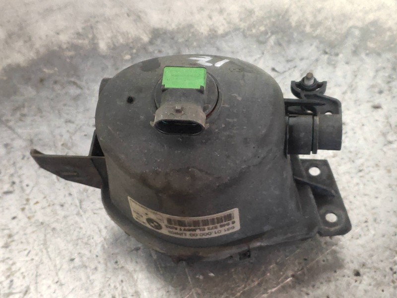 Recambio de faro antiniebla izquierdo para bmw serie 3 berlina (e90) 318d referencia OEM IAM 6948373 6310100000 