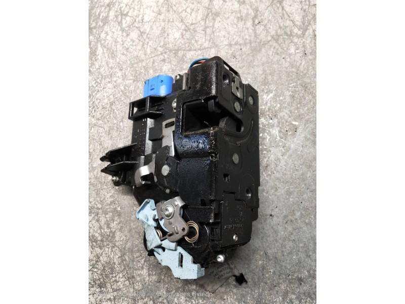 Recambio de cerradura puerta delantera izquierda para volkswagen caddy ka/kb (2k) life referencia OEM IAM   5P