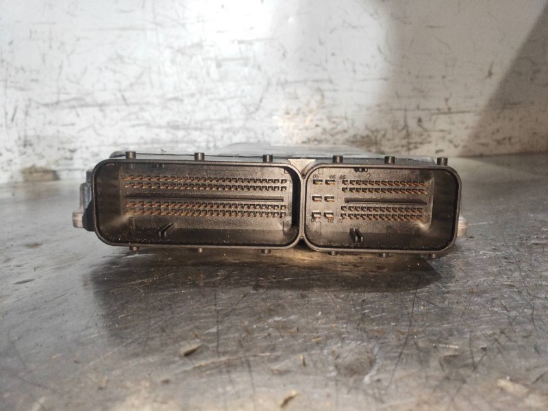 Recambio de centralita motor uce para bmw serie 3 berlina (e90) 318d referencia OEM IAM 0281013502 7803372 