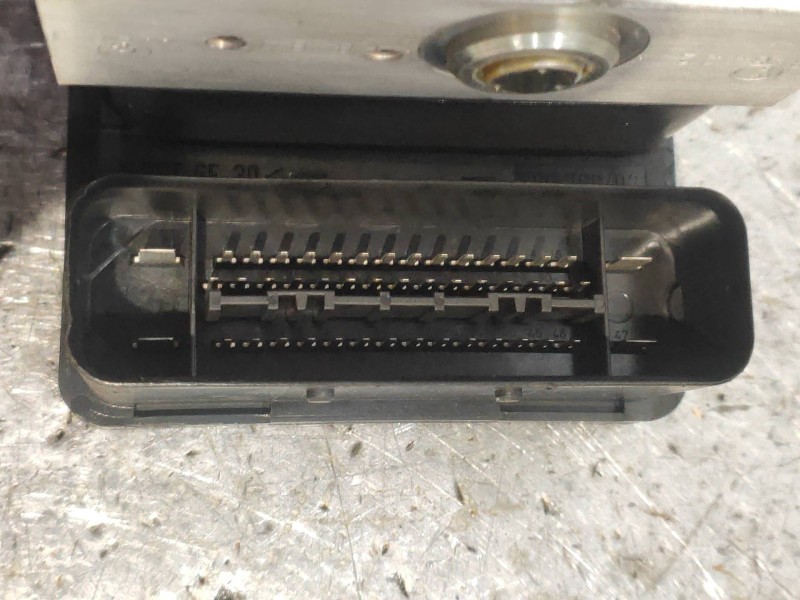 Recambio de abs para bmw serie 3 berlina (e90) 318d referencia OEM IAM 10096008313 3452677816401 10020602864 3451677816301