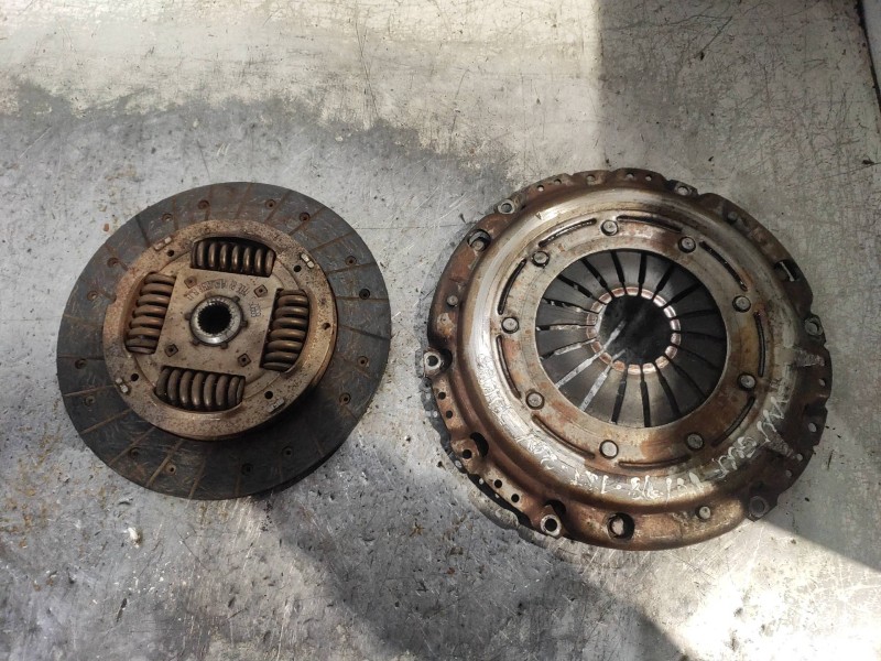 Recambio de kit embrague para volkswagen golf iv berlina (1j1) gti referencia OEM IAM   