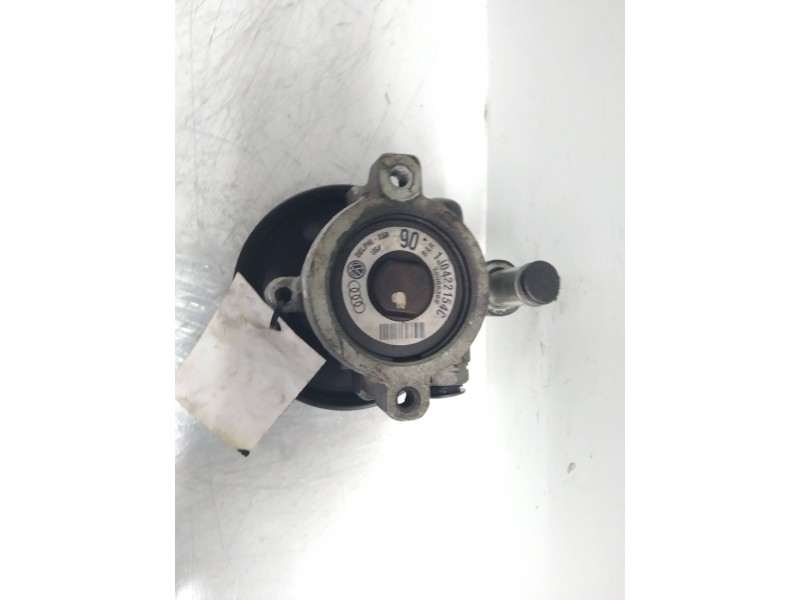 Recambio de bomba direccion para volkswagen new beetle (9c1/1c1) 2.0 referencia OEM IAM   
