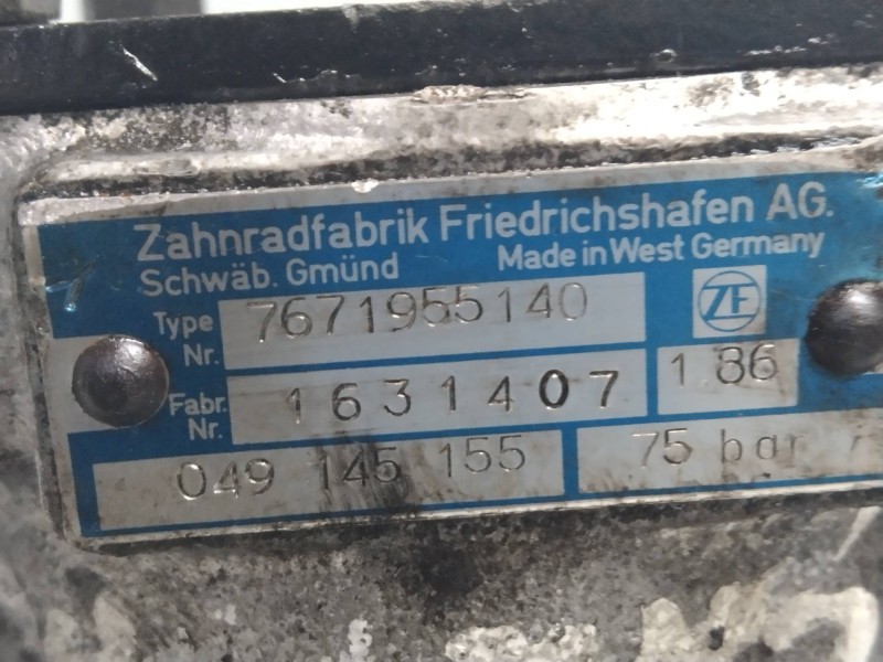 Recambio de bomba direccion para volkswagen santana (327) 2.0 referencia OEM IAM 7671955140  