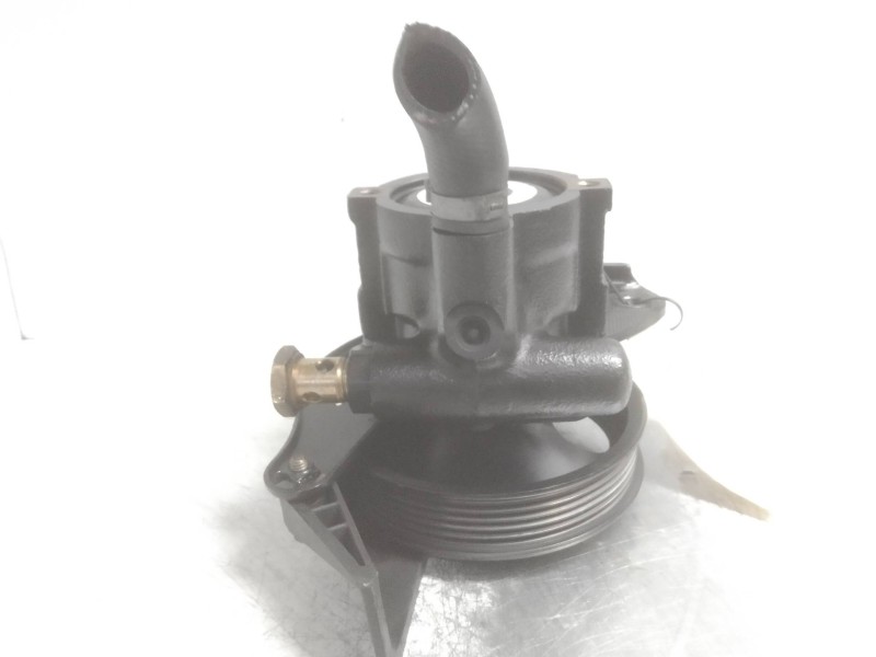 Recambio de bomba direccion para volvo serie 460 2.0i glt referencia OEM IAM 470284 26039584 