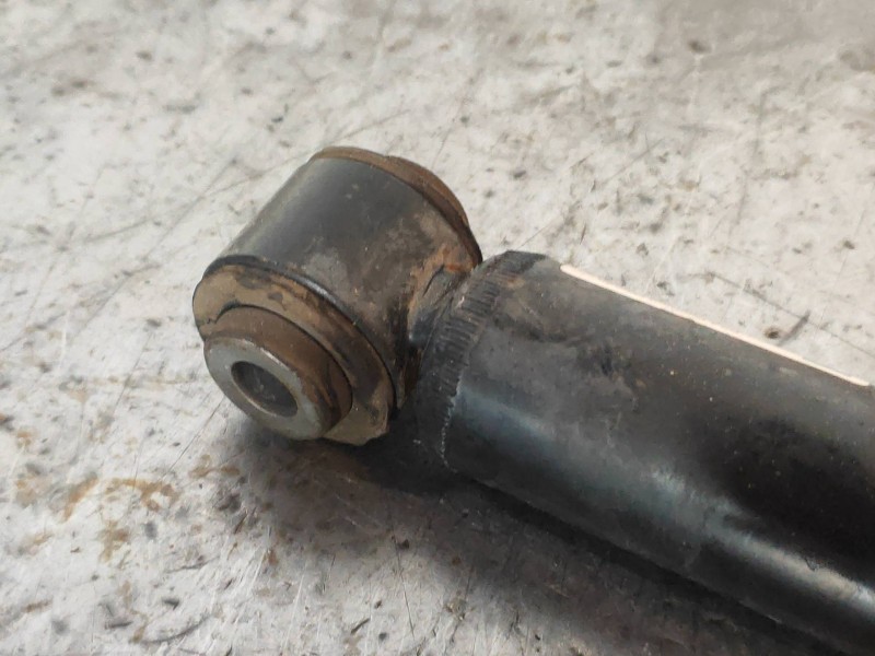 Recambio de amortiguador trasero izquierdo para citroen c3 exclusive referencia OEM IAM 9685479780  