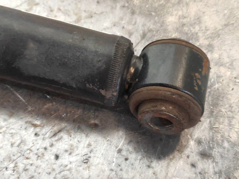 Recambio de amortiguador trasero derecho para citroen c3 exclusive referencia OEM IAM 9685479780  