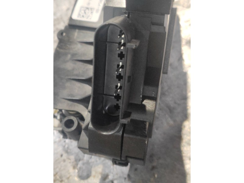 Recambio de motor cierre centralizado delantero derecho para ford ecosport titanium referencia OEM IAM CN15A219A64GD  