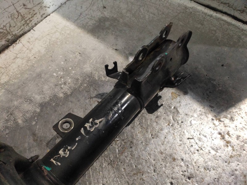 Recambio de amortiguador delantero izquierdo para ford ecosport titanium referencia OEM IAM FN1C18K001BB  