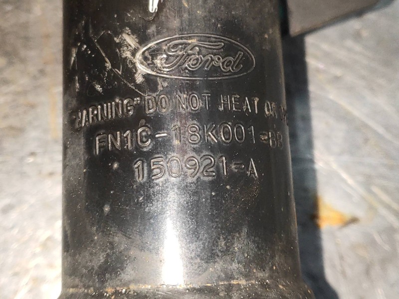 Recambio de amortiguador delantero izquierdo para ford ecosport titanium referencia OEM IAM FN1C18K001BB  