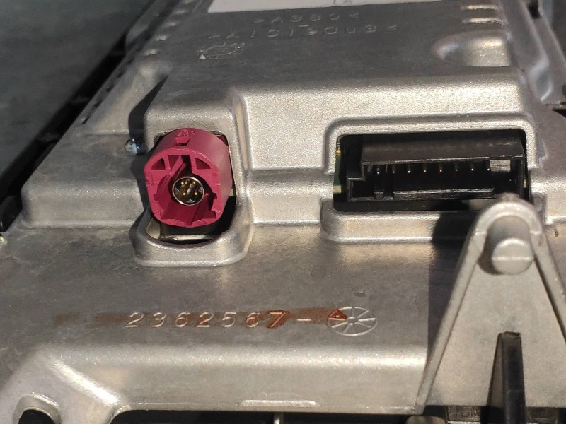 Recambio de pantalla multifuncion para bmw x1 (e84) xdrive 18d referencia OEM IAM 244819701 036920832 