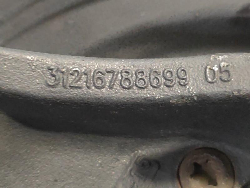 Recambio de mangueta delantera izquierda para bmw x1 (e84) xdrive 18d referencia OEM IAM 31216788699  