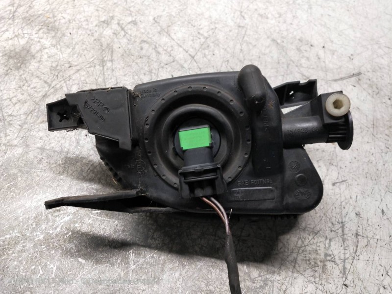 Recambio de faro antiniebla izquierdo para mercedes sprinterii caja cerrada (desde 01.06) 216 (906.613) referencia OEM IAM   