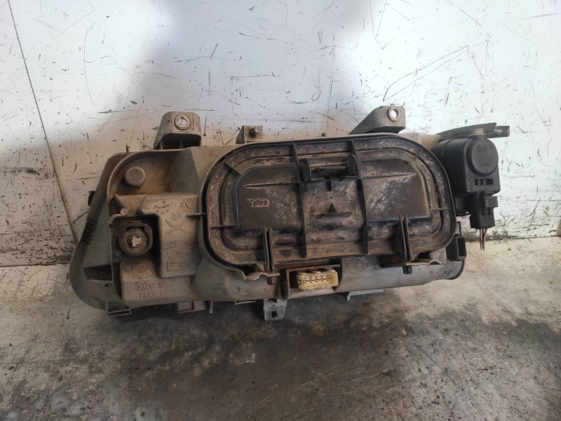 Recambio de faro derecho para citroen evasion 2.0 hdi exclusive referencia OEM IAM 60979760  