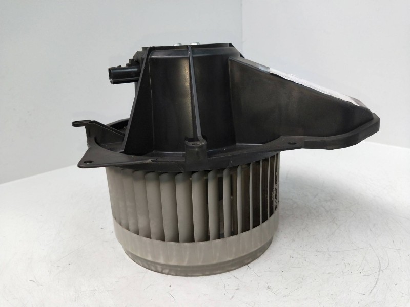 Recambio de motor calefaccion para chrysler 300 c 3.0 crd referencia OEM IAM 05061091AB 9405315 K9825