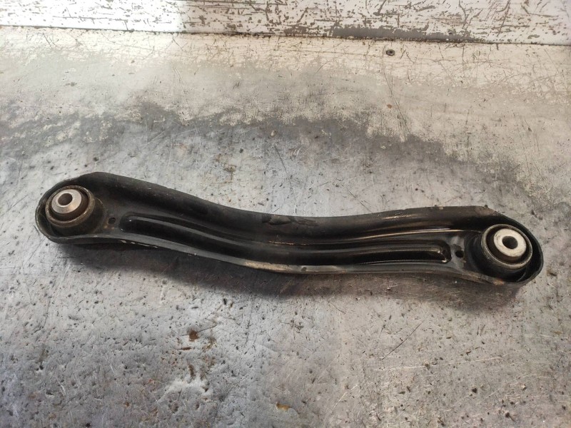 Recambio de brazo suspension superior trasero izquierdo para mercedes clase m (w166) ml 350 bluetec (166.004) referencia OEM IAM