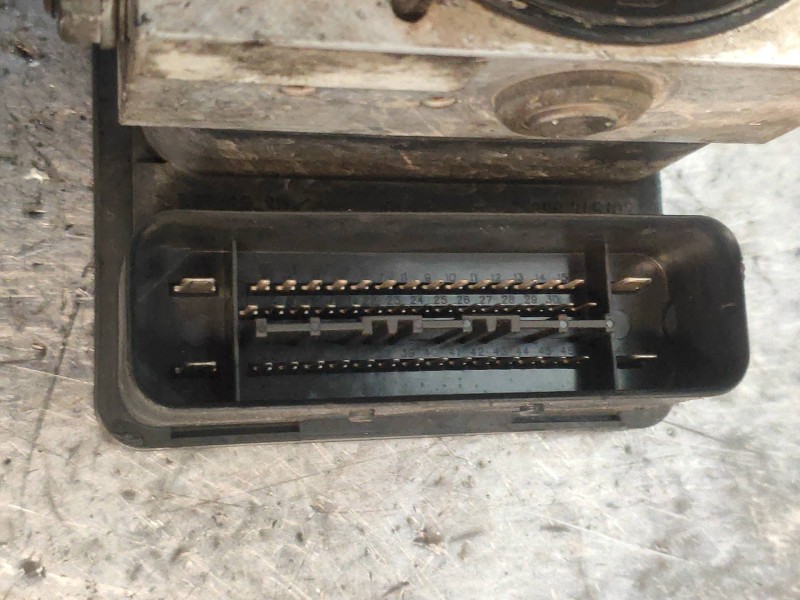 Recambio de abs para audi a3 (8p) 2.0 tdi ambiente referencia OEM IAM 10020600404 1K0614517B 10096003433 1K0907379D