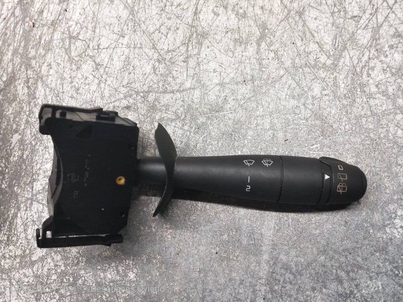 Recambio de mando limpia para renault vel satis (bj0) expression referencia OEM IAM 8200002461  
