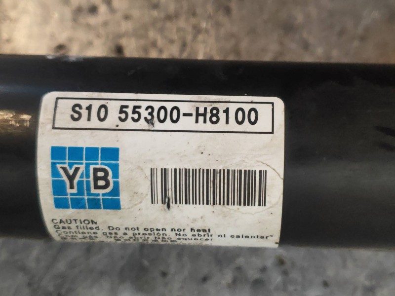 Recambio de amortiguador trasero izquierdo para kia rio (yb) attract referencia OEM IAM 55300H8100  