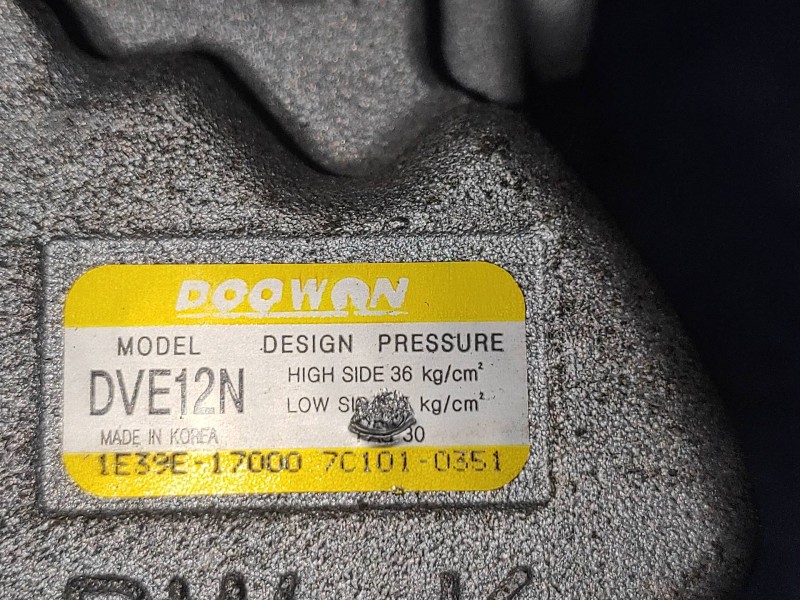 Recambio de compresor aire acondicionado para kia rio (yb) attract referencia OEM IAM 1E39E17000 7C1010351 