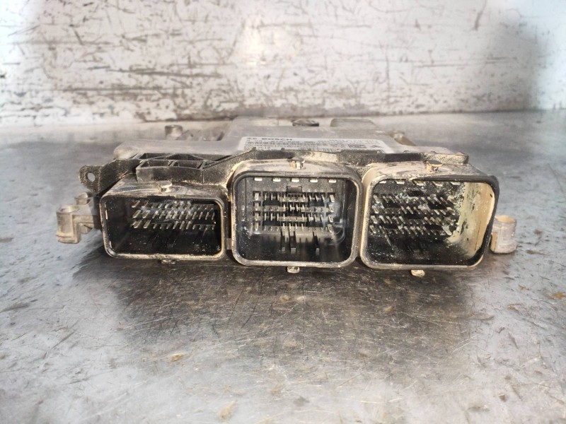 Recambio de centralita motor uce para peugeot 208 active referencia OEM IAM 0281019820 9805947580 9666729680