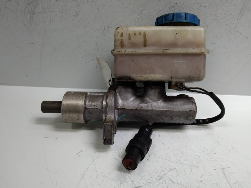 Recambio de bomba freno para hyundai sonata (y2) 3.0 v6 gls referencia OEM IAM 0BM0235  