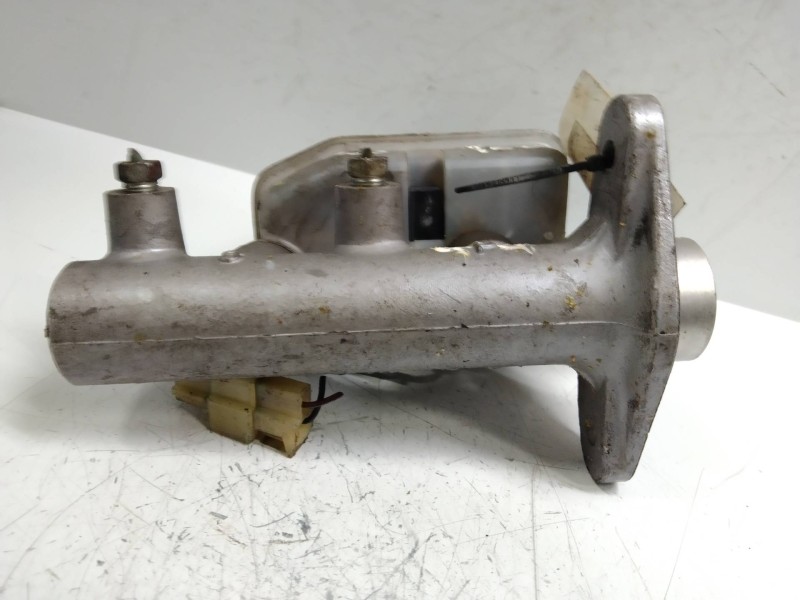 Recambio de bomba freno para hyundai santamo gl referencia OEM IAM   