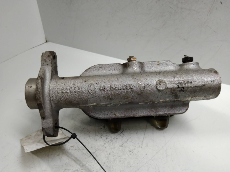 Recambio de bomba freno para chrysler jeep cherokee (xj) 4.0 cat referencia OEM IAM    Recambio de bomba freno para chrysler jeep cherokee (xj) 4.0 cat referencia OEM IAM