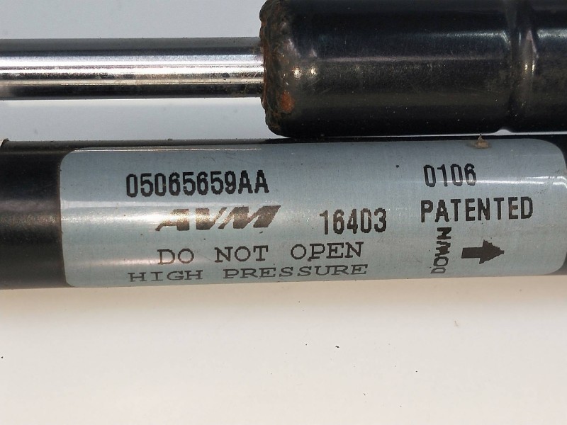 Recambio de amortiguadores maletero / porton para chrysler 300 c 3.0 crd referencia OEM IAM 05065659AA 04589589AA 