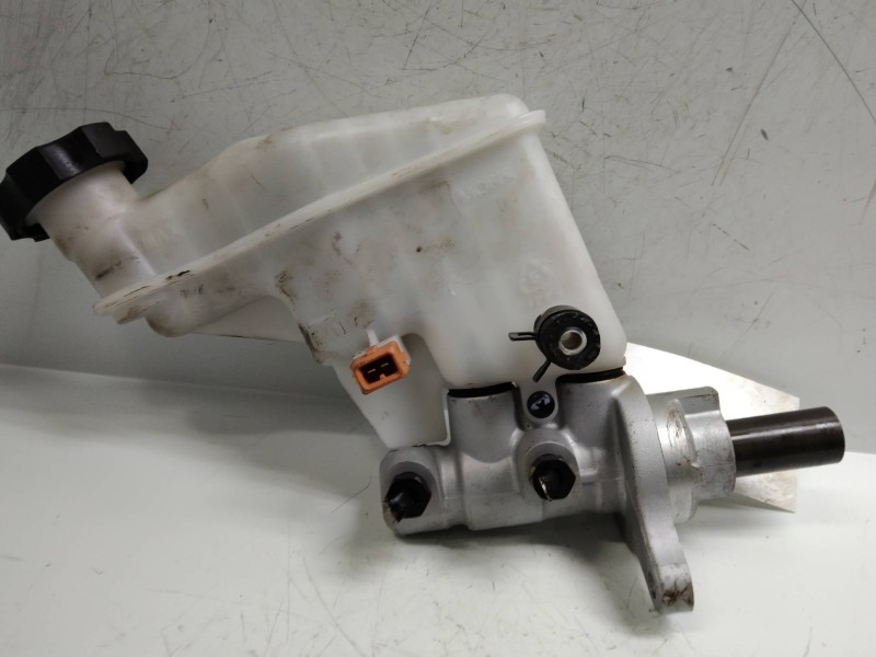 Recambio de bomba freno para kia cee´d 1.6 crdi cat referencia OEM IAM   