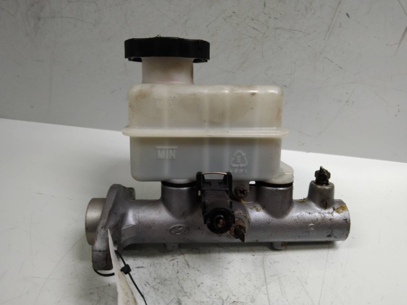 Recambio de bomba freno para kia cerato 2.0 turbodiesel cat referencia OEM IAM BM1110544  